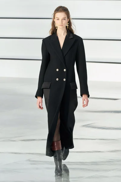 Look 43